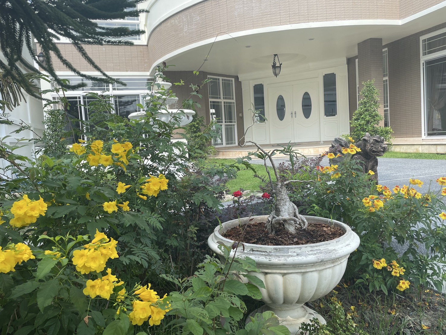 Luxury House for Rent-Soi Ladprao 35 Bangkok