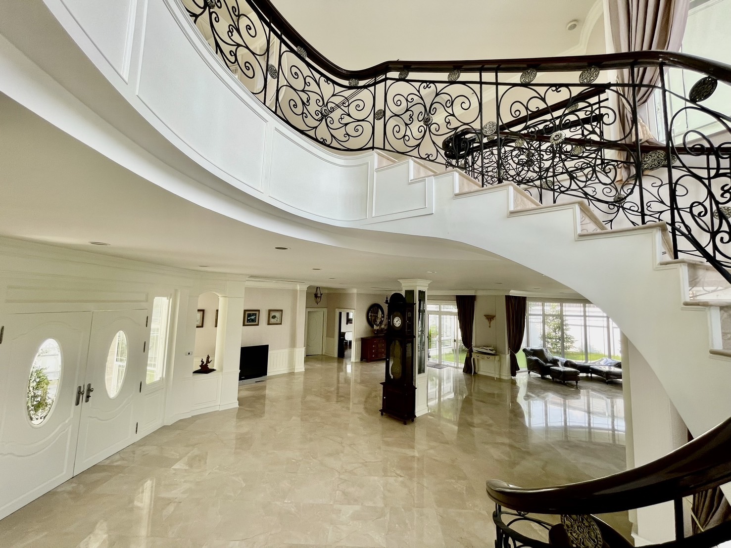 Luxury House for Rent-Soi Ladprao 35 Bangkok